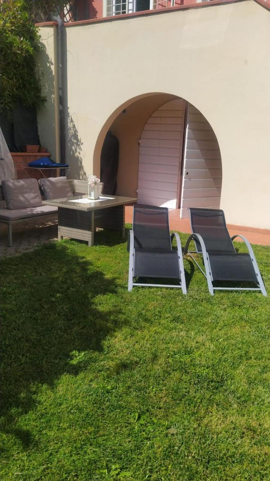Casa Claudia Hotel Capannori Exterior photo